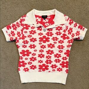 Women's Floral Polo Sweater - Red and White Daisy Design